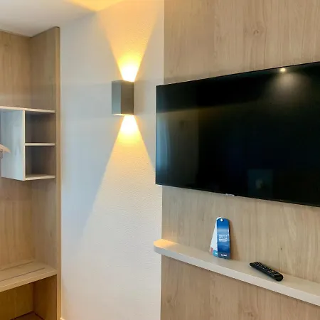 Kyriad Montpellier Ouest St Jean De Vedas Hotel 3*