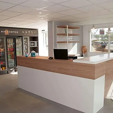 Kyriad Montpellier Ouest St Jean De Vedas 3*