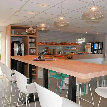 Kyriad Montpellier Ouest St Jean De Vedas 3*