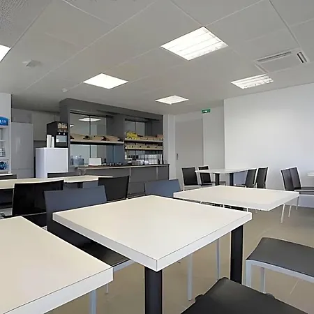 Kyriad Montpellier Ouest St Jean De Vedas Otel 3*